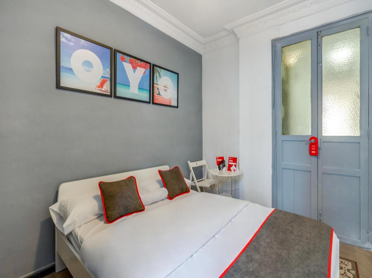 Oyo Ruzafa Guesthouse Valencia Bagian luar foto