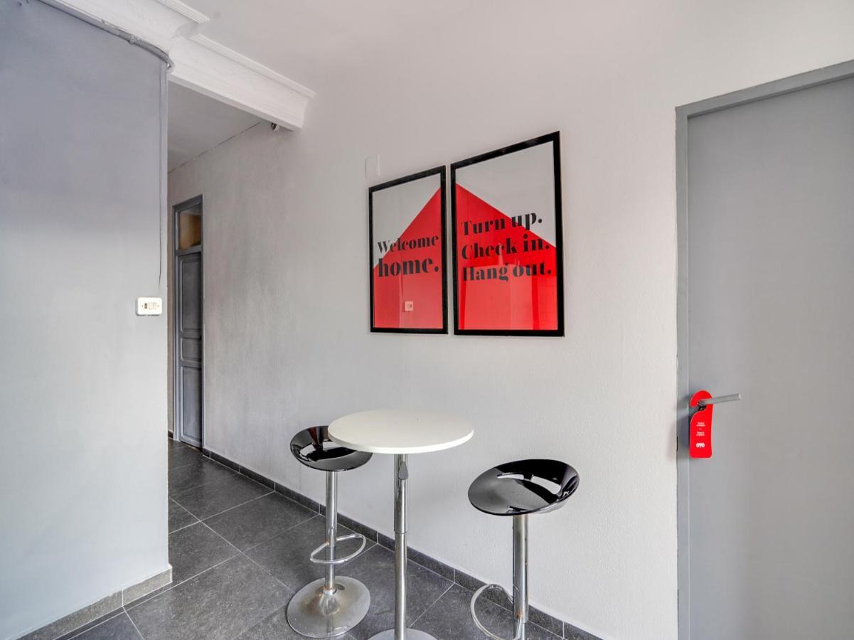 Oyo Ruzafa Guesthouse Valencia Bagian luar foto